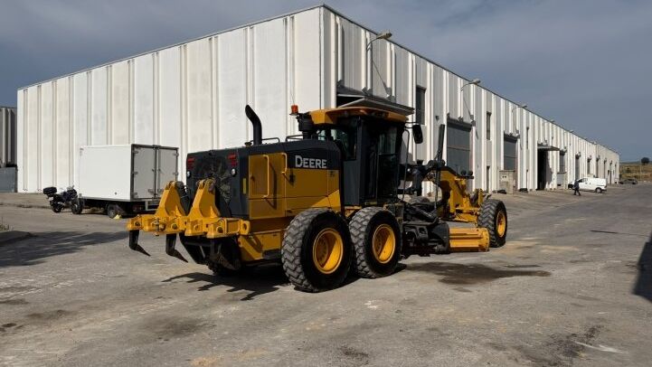 JOHN DEERE  672GP AWD **REGISTERED**